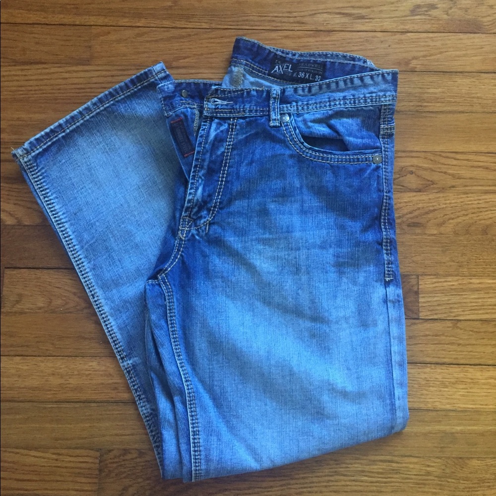 MEN’S T K AXEL RELAXED STRAIGHT JEANS 36 X 32